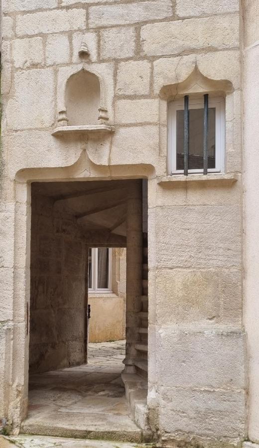 Ferienwohnung L'Ecrin Des Petits Bonheurs Dole Exterior foto